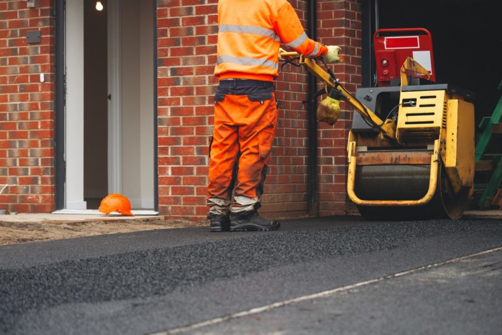 What Shortens the Surface Lifespan of Your New Asphalt Driveway?
