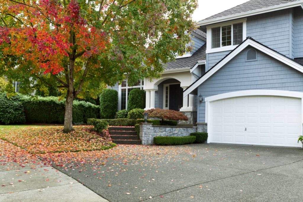How Thick Should an Asphalt Driveway Be in Minnesota?